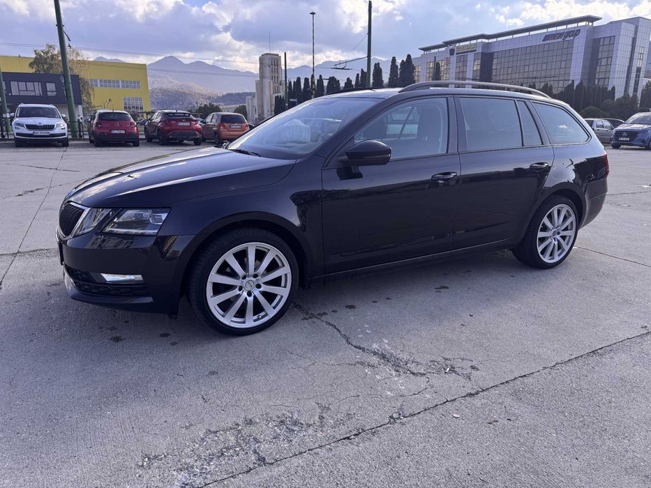 Skoda Octavia 1.6 TDI Ambition DSG 2018 • 149.000 km • Set roți iarnă