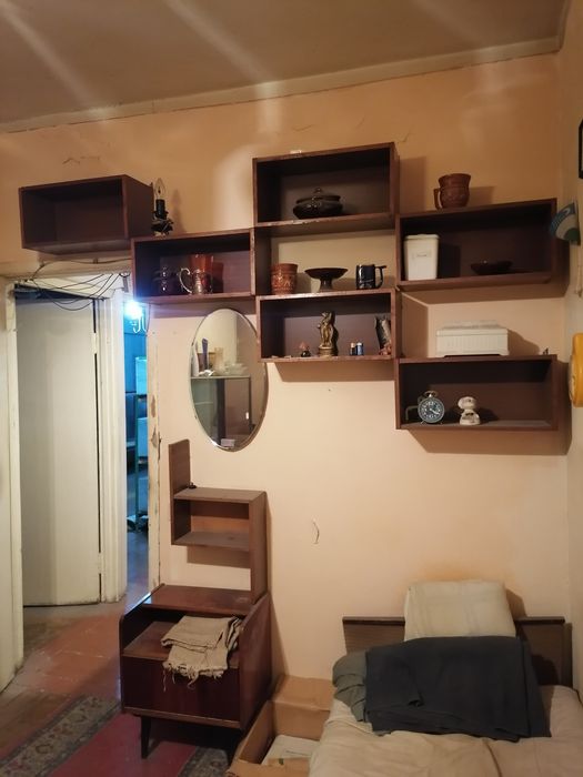 Книжные полки шкаф