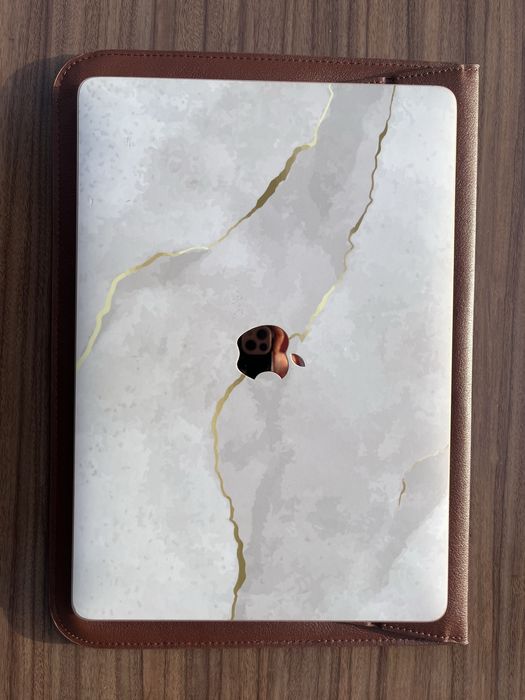 Macbook air 13, 2021 года, на чипе m1