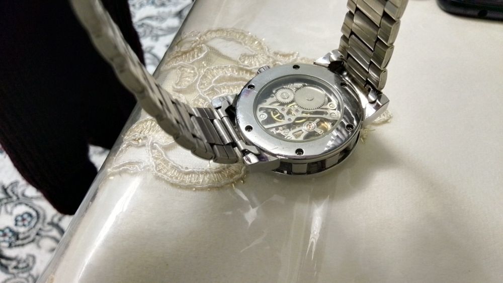 Winner Universal часы в идеальном состоянии.