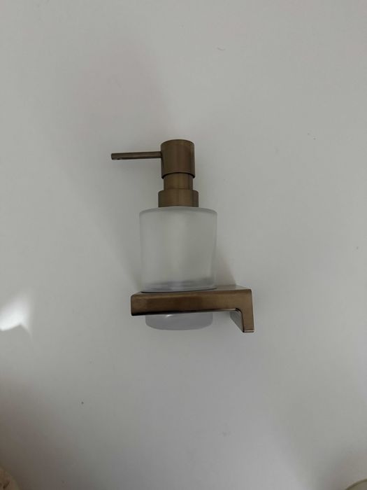 Dispenser sapun Hansgrohe AddStoris, 200 ml, brushed bronze - 41745140