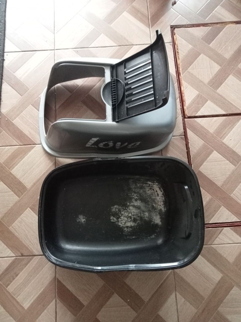 Vând litiera pentru pisici