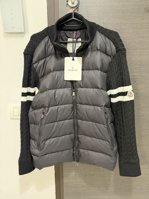 Geaca Moncle’r cu puf size M. Model 2025