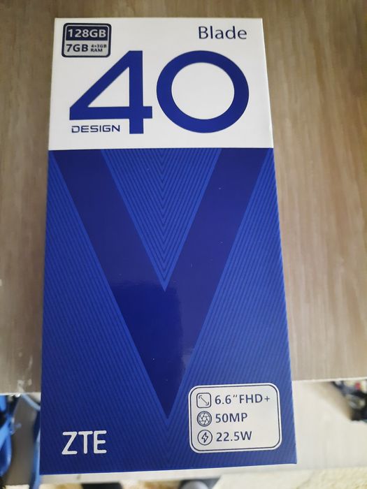 Telefoane noi în cutie