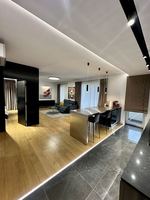 Inchiriez apartament LUX 2 camere - parcare subterana - zona centrala
