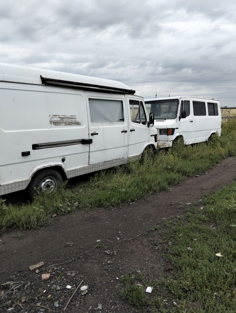 Продам два Мерседеса. Т 1. Сапог.