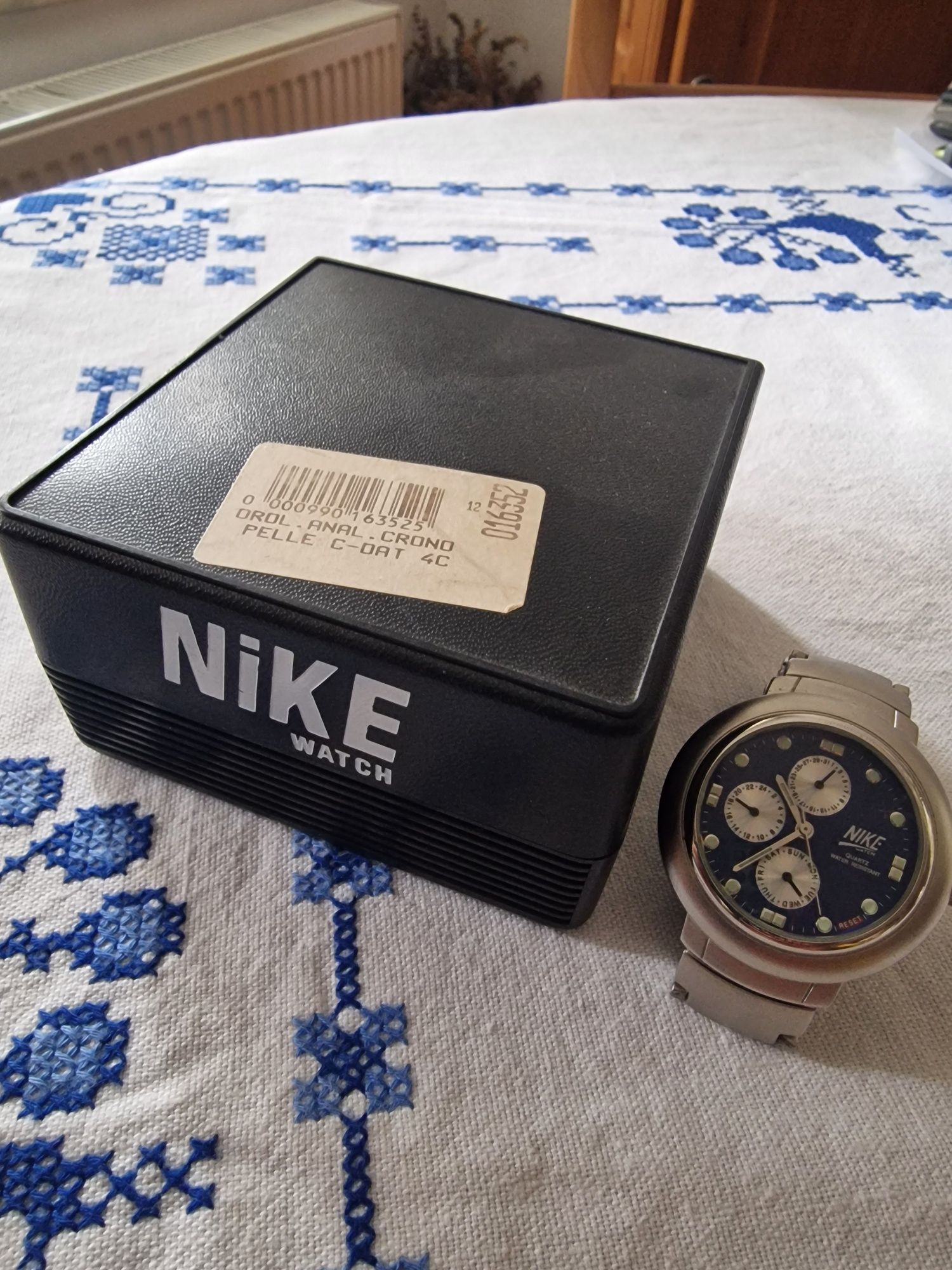 Ceas Nike Watch la cutie