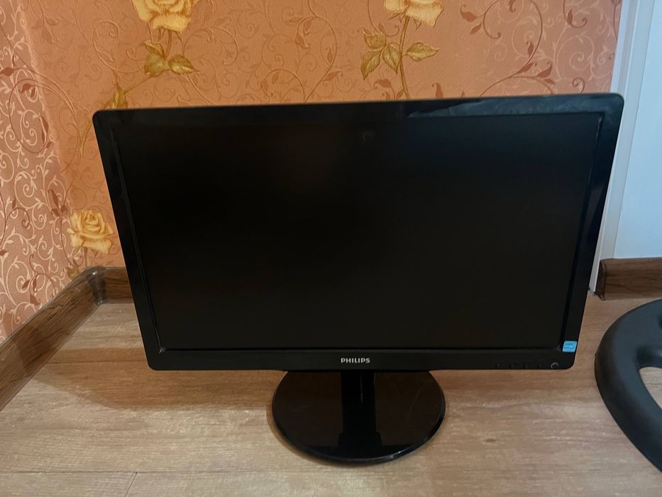 Kampyuter sotiladi srochna