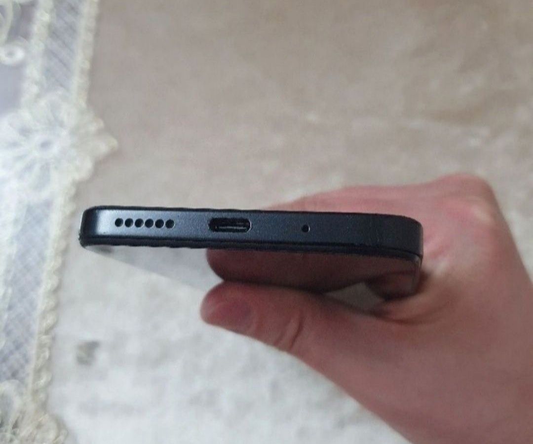 srochna Sotiladi Xiaomi Redmi 12 6/128Gb Black 4G Orginal Global