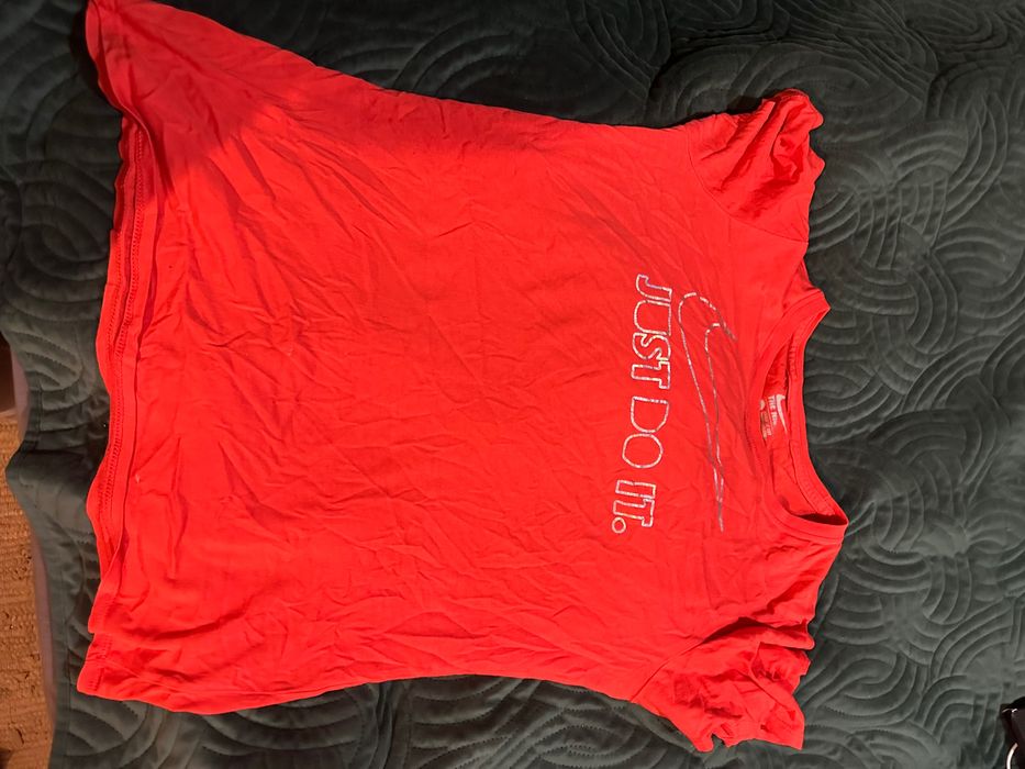 Коралова тениска Nike