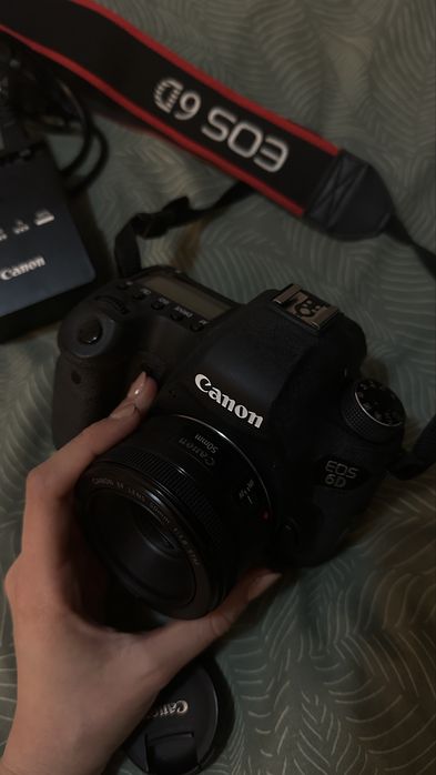 Canon 6D + Obiectiv Canon 50mm f/1.8 – DSLR Full Frame