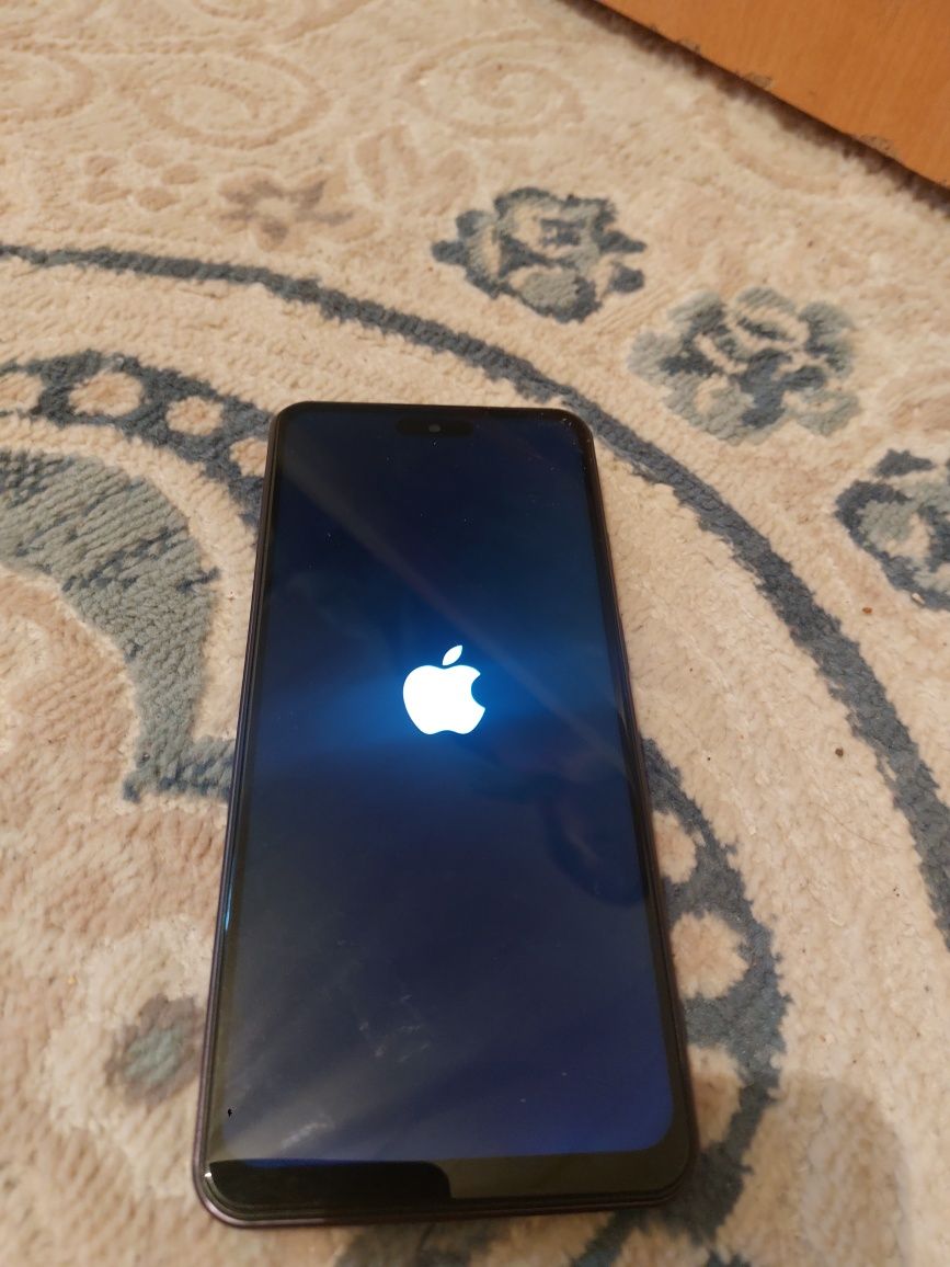 Продаю iPhone 16 Pro Max. 256.GB. Версия Андроид китай.Наушник Airpods