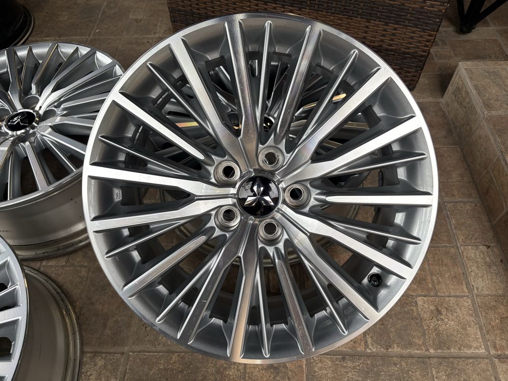 Оригинални джанти Mitsubishi 18" 5х114.3