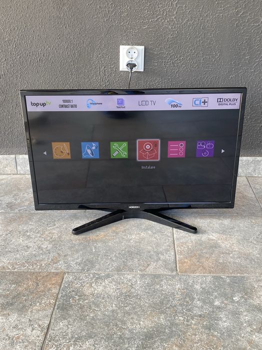 Televizor Horizon 71 cm