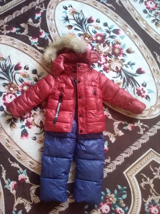 Срочно!!!Комбенизон Moncler!!!