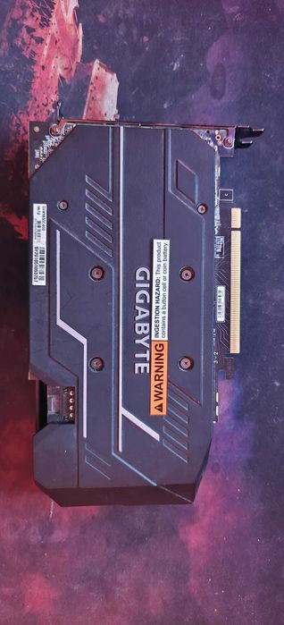 Vând placă video Nvidia Geforce 1660 SUPER OC