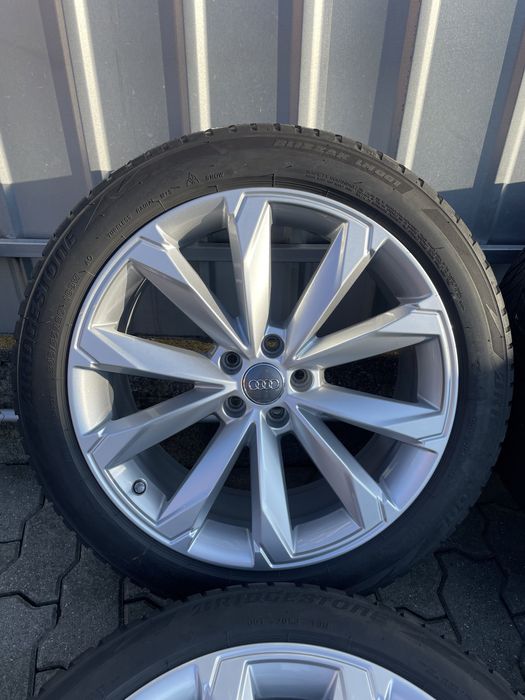 Jante de aluminiu originale Audi R20 cu cauciucuri de iarna