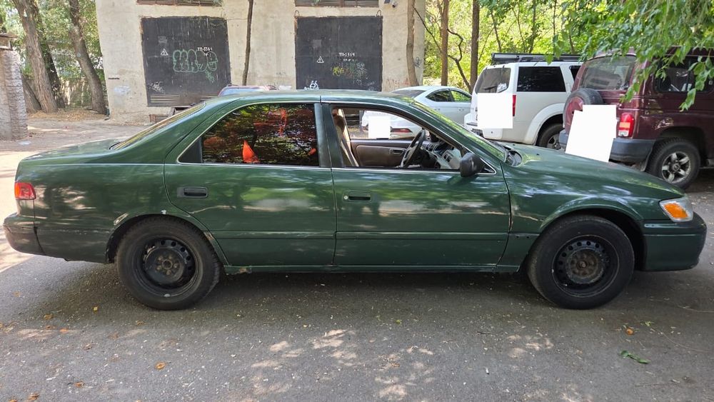 Toyota Camry 25 машина