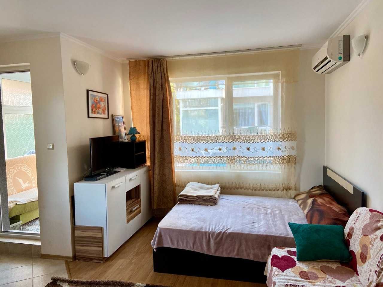 Дава се под наем Едностаен апартамент в Несебър - 30 кв.м за 51 € - Снимка #2
