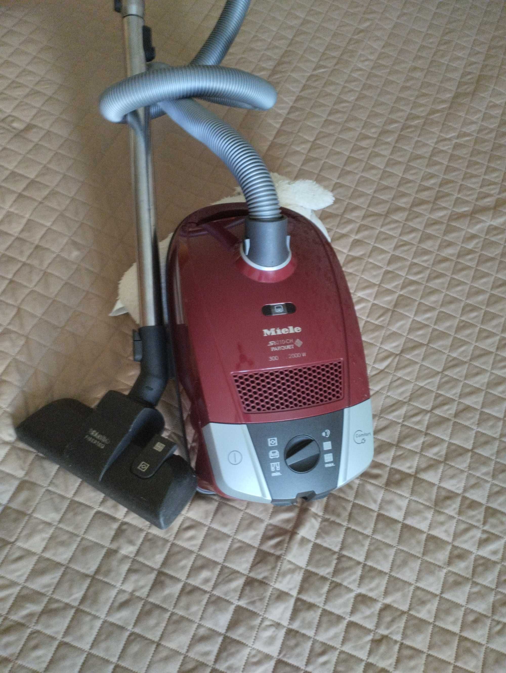 Прахосмука Miele S6210 Parquet
