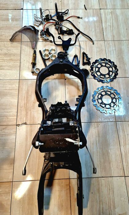 Suzuki gsxr части)))