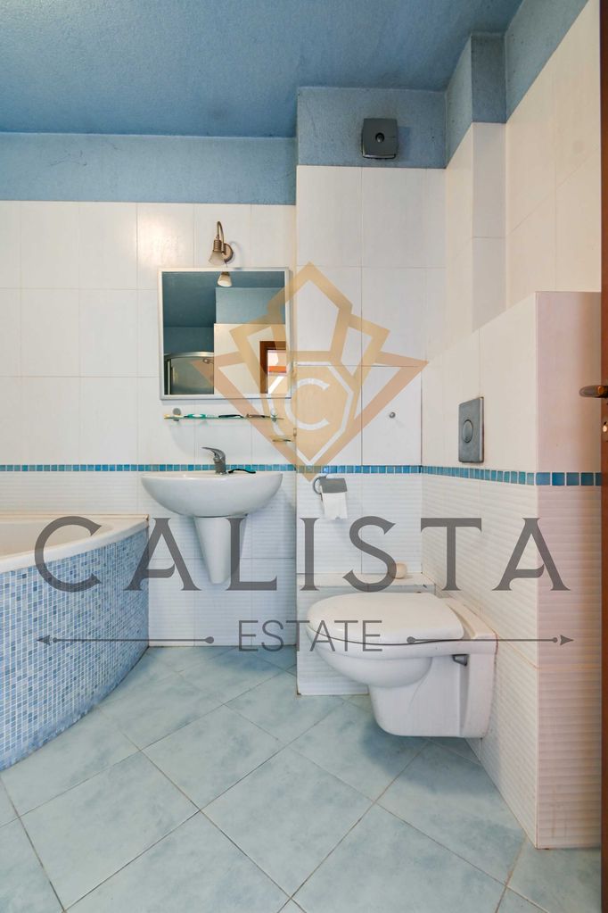 Продава се Тристаен апартамент в София, Лозенец - 134 кв.м за 2986 €/кв.м - Снимка #8