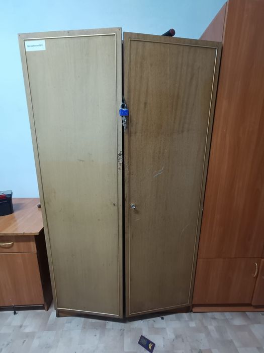 Продается шкафы есть торг