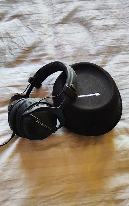 Beyerdynamic DT 770 PRO 32 ohm + калъф