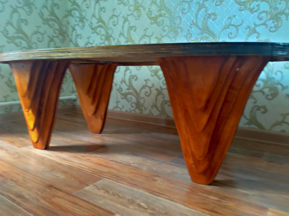 Стол ручной работы