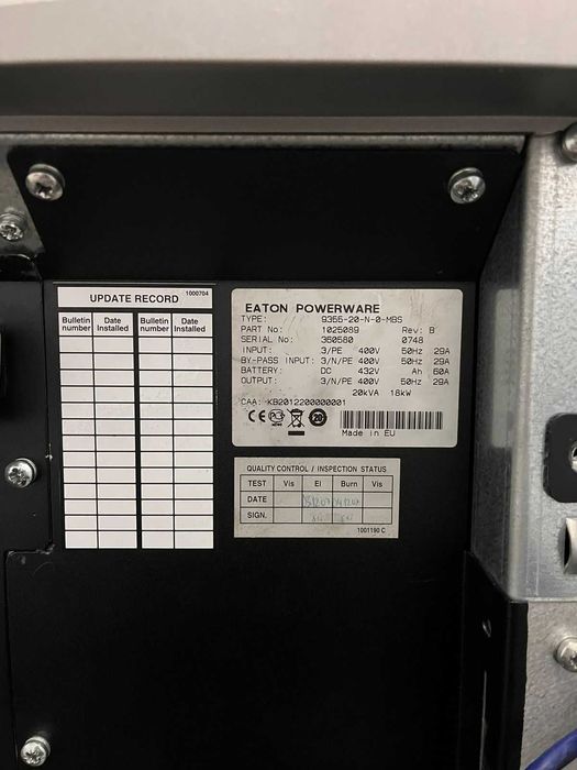 ИБП Eaton 9355 (20–40 кВА, 3-фазный, 230/400 В, 50/60 Гц),