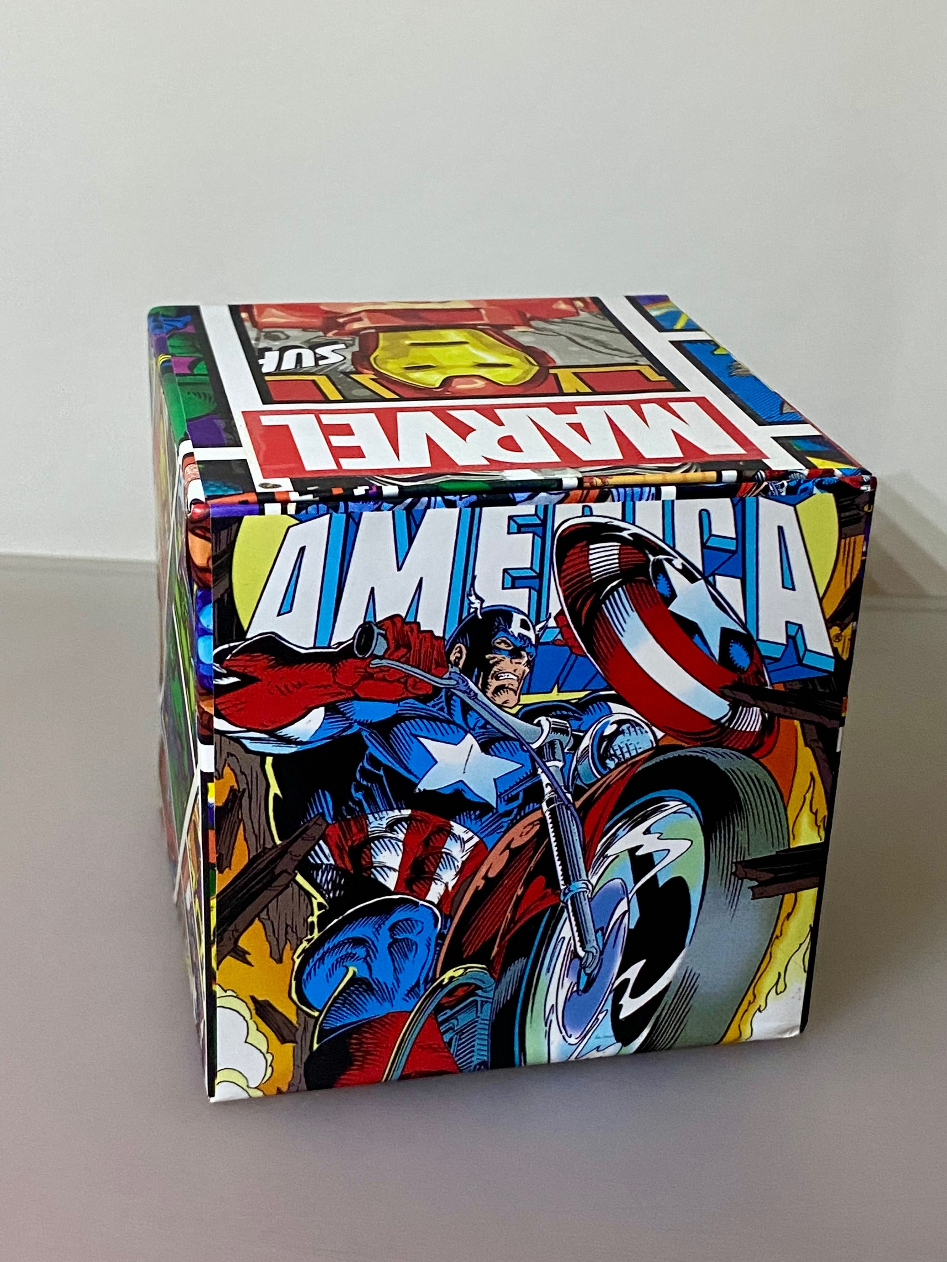 Marvel канцелярский куб раскладной со стикерами.