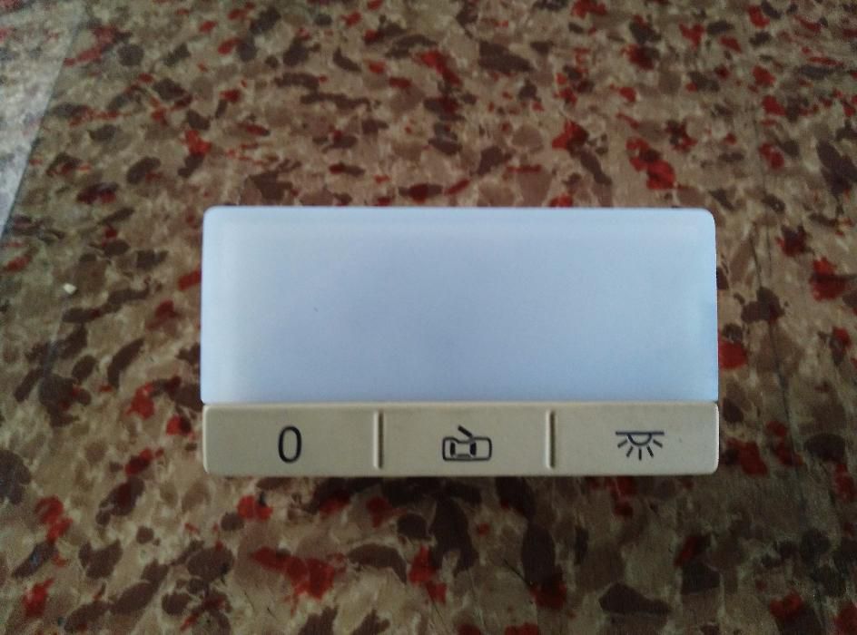 Заден Ляв Плафон VW Touareg Чисто Нов