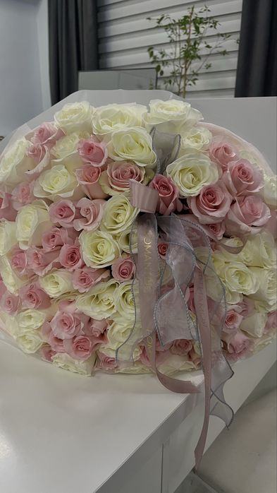 Продам шикарный букет из 101 свежей розы