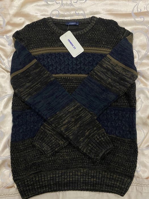 Свитер мужской новый