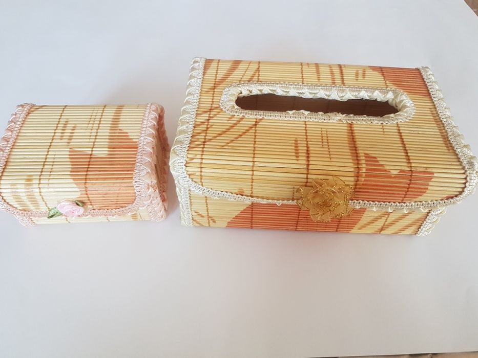 Кутии за бижута и кърпички
