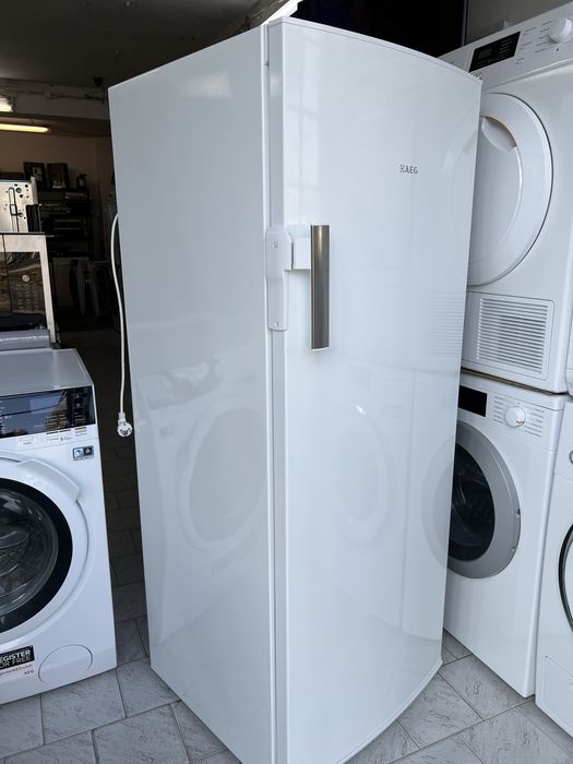 AEG фризер NoFrost A++