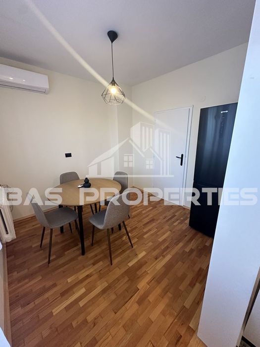 Дава се под наем Тристаен апартамент в София, Иван Вазов - 70 кв.м за 750 € - Снимка #3