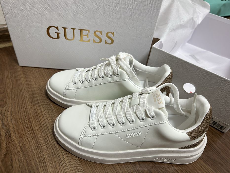 Кецове- сникърси -маратонки GUESS
