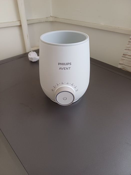 Уред за затопляне на кърма и бебешка храна Premium Philips
