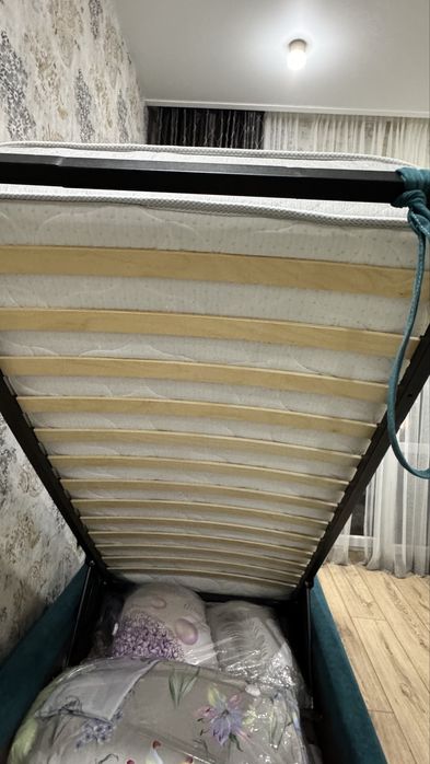 Продается кровать