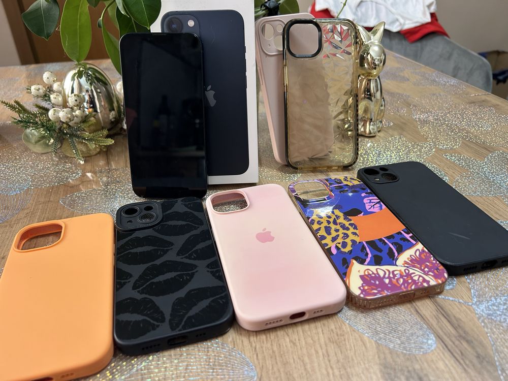 Iphone 13 128GB + подарък калъфи