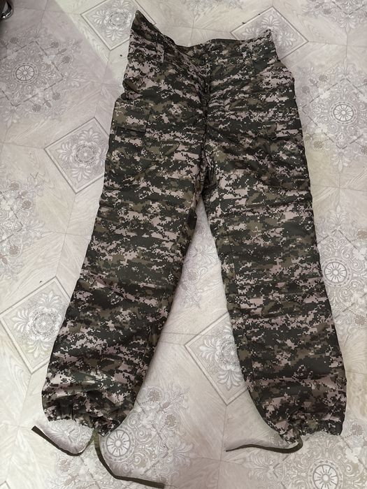 Продаю зимние военые штаны