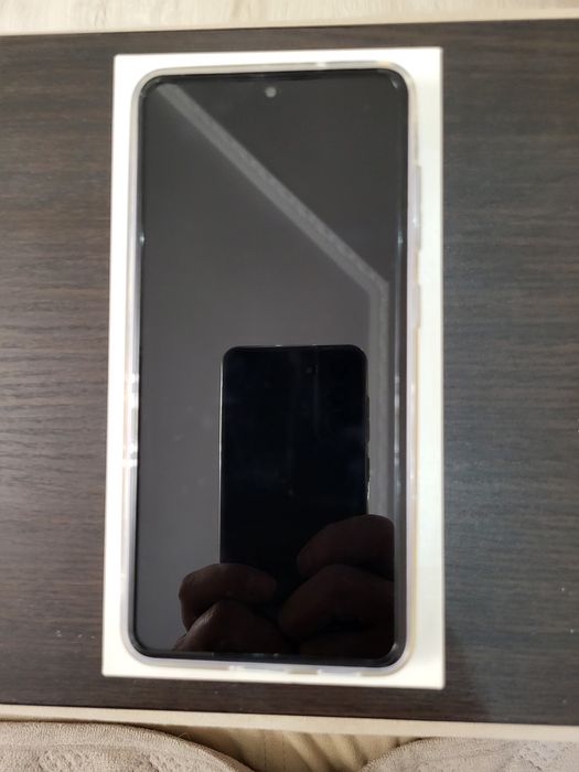 Смартфон Samsung S21 FE 5G