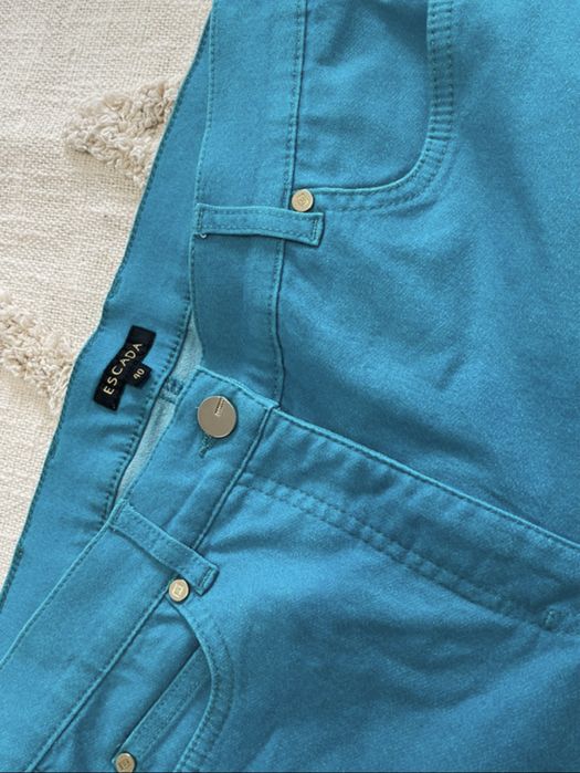 Pantaloni dama Escada