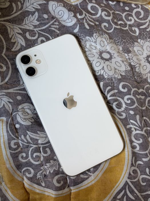 Айфон 11, акб 74, хранилище 64