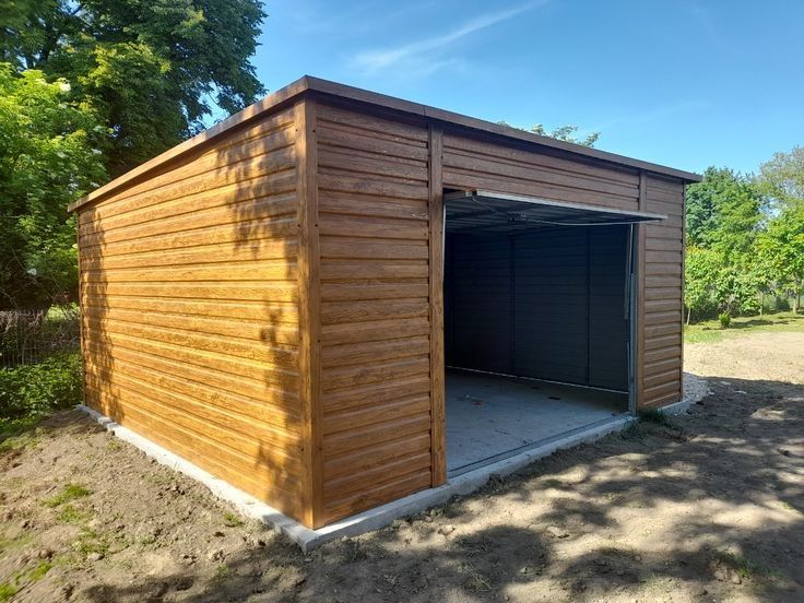 Garaj modular din panouri sandwich  3.2 x 6m