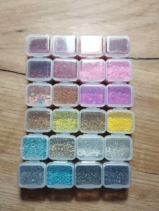чешский бисер разного цвета