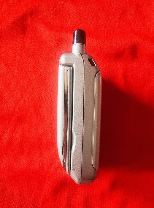 Motorola v50 kramer+incarcator sigilat ( decodat)