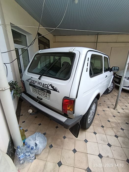 Продается нива ваз 2121