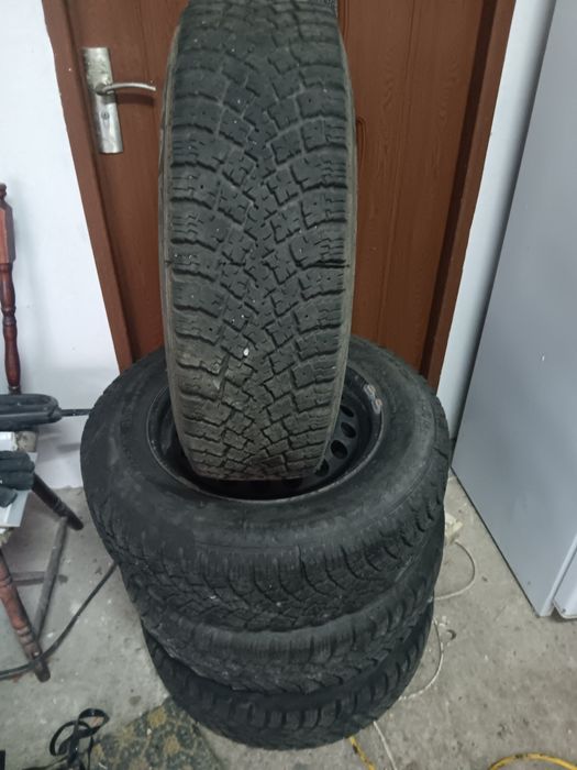 Cauciucuri  195 65 r 15